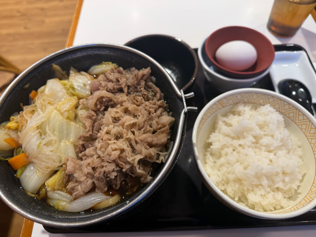 牛すき焼き丼